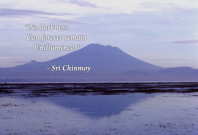 poema-de-sri-chinmoy-no-darkness-can-forever-remain-unmesh